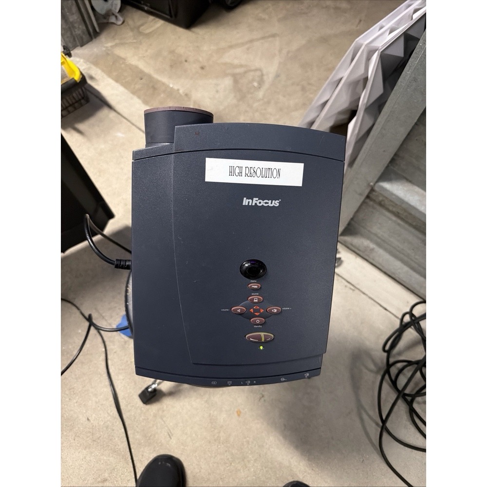 InFocus LP435Z Projector High Resolution Tested Working - Picture 2 of 11